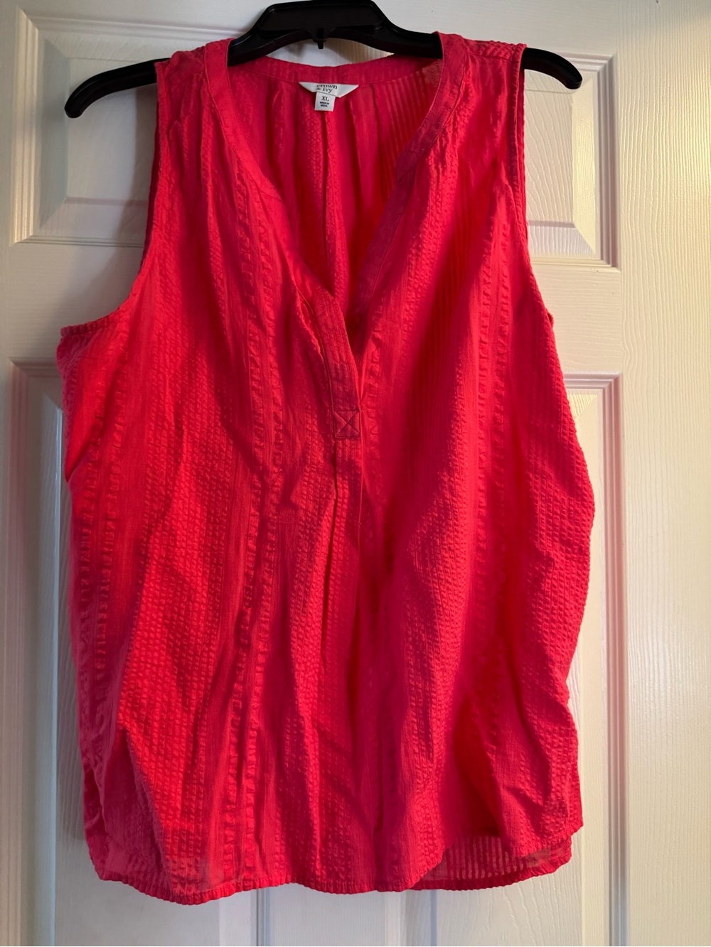 crown & ivy Bright Pink Sleeveless V-Neck Textured Shell